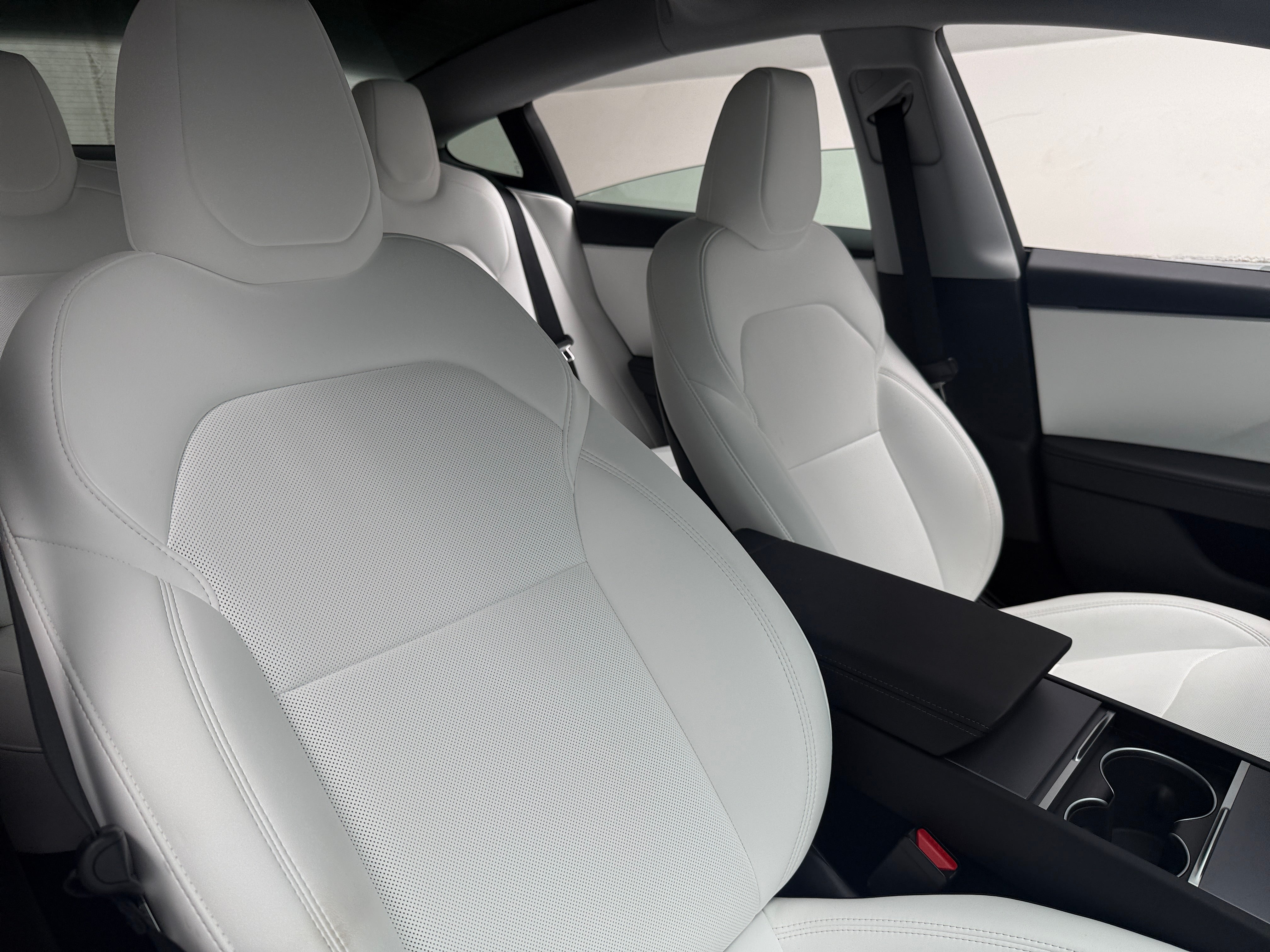 tesla model 3 2025 5YJ3E1EAXSF994103 image tesla model 3 2025 5YJ3E1EAXSF994103 image